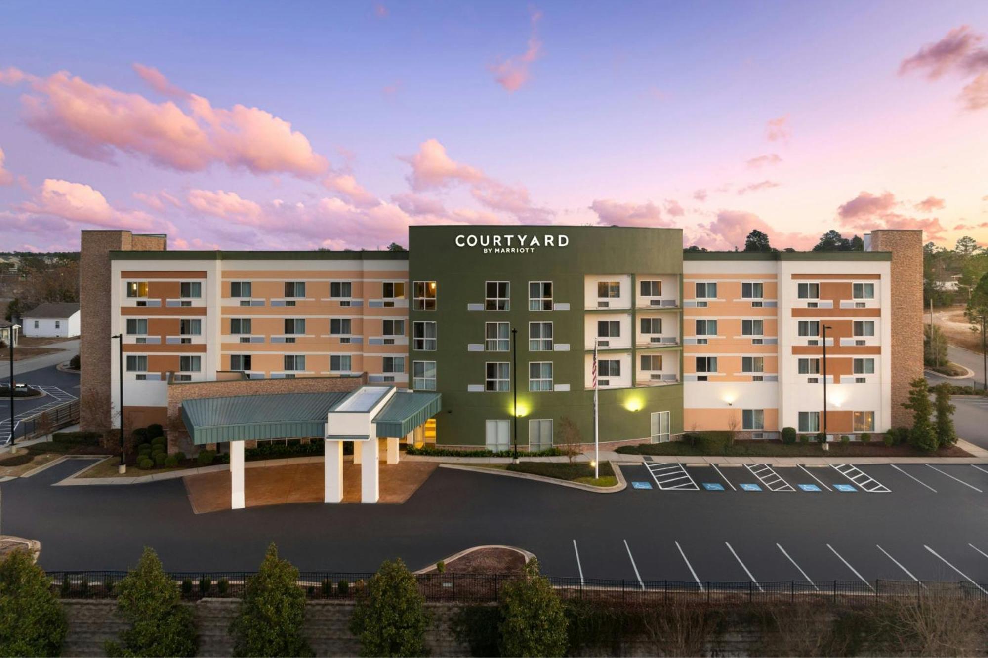 Courtyard By Marriott Fayetteville Fort Liberty - Spring Lake Dış mekan fotoğraf
